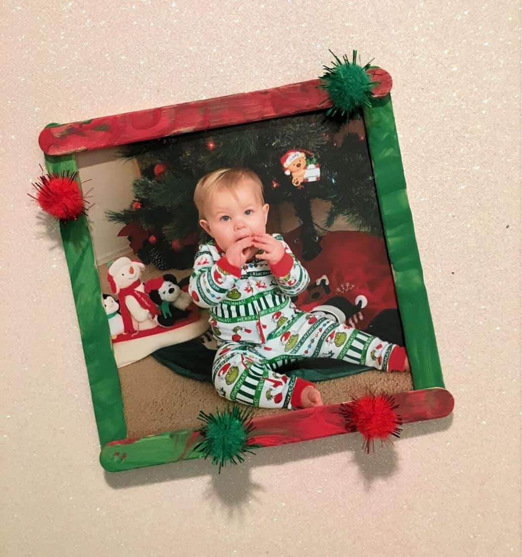 Easy Toddler Made Christmas Gift: Popsicle Stick Frame Craft - Diary of ...